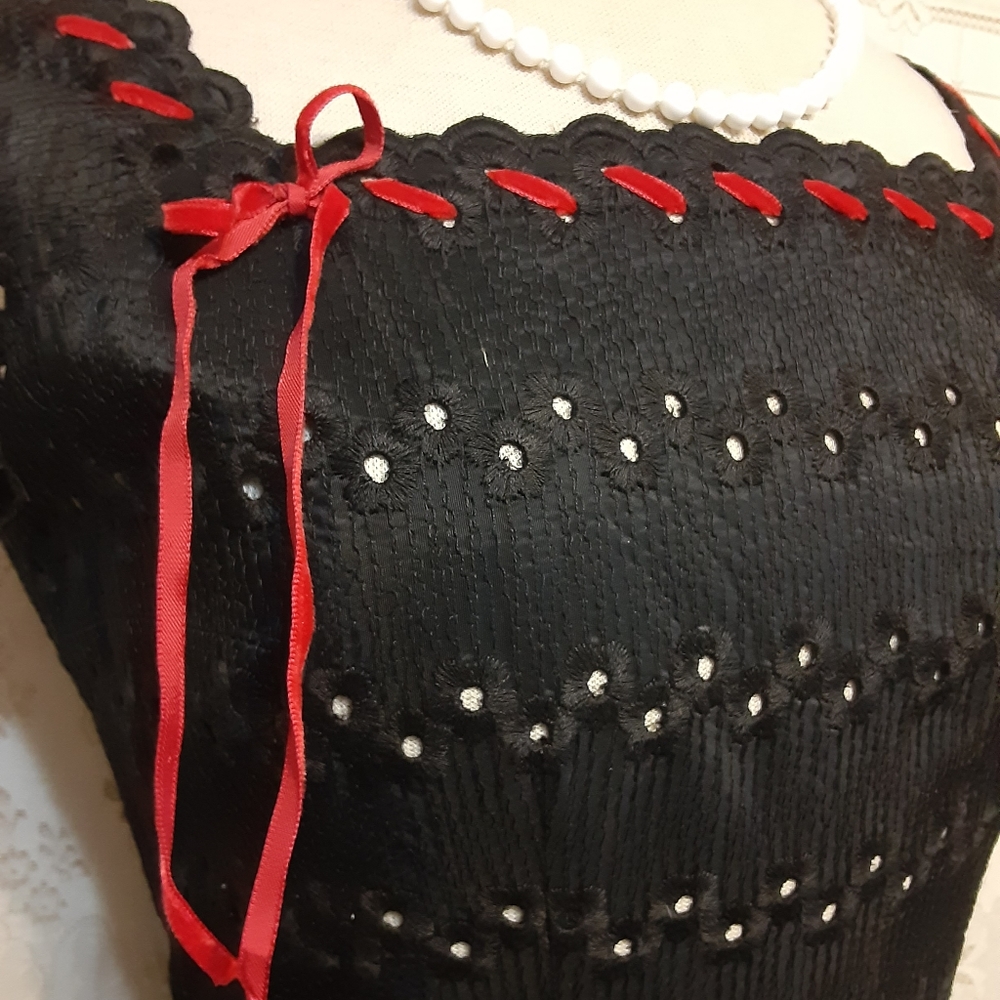 Vintage 1950s LOLITA Eyelet Taffeta Party Dress Size M - Picture 5 of 16